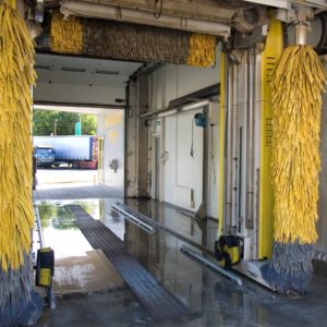 wash your car now in best price